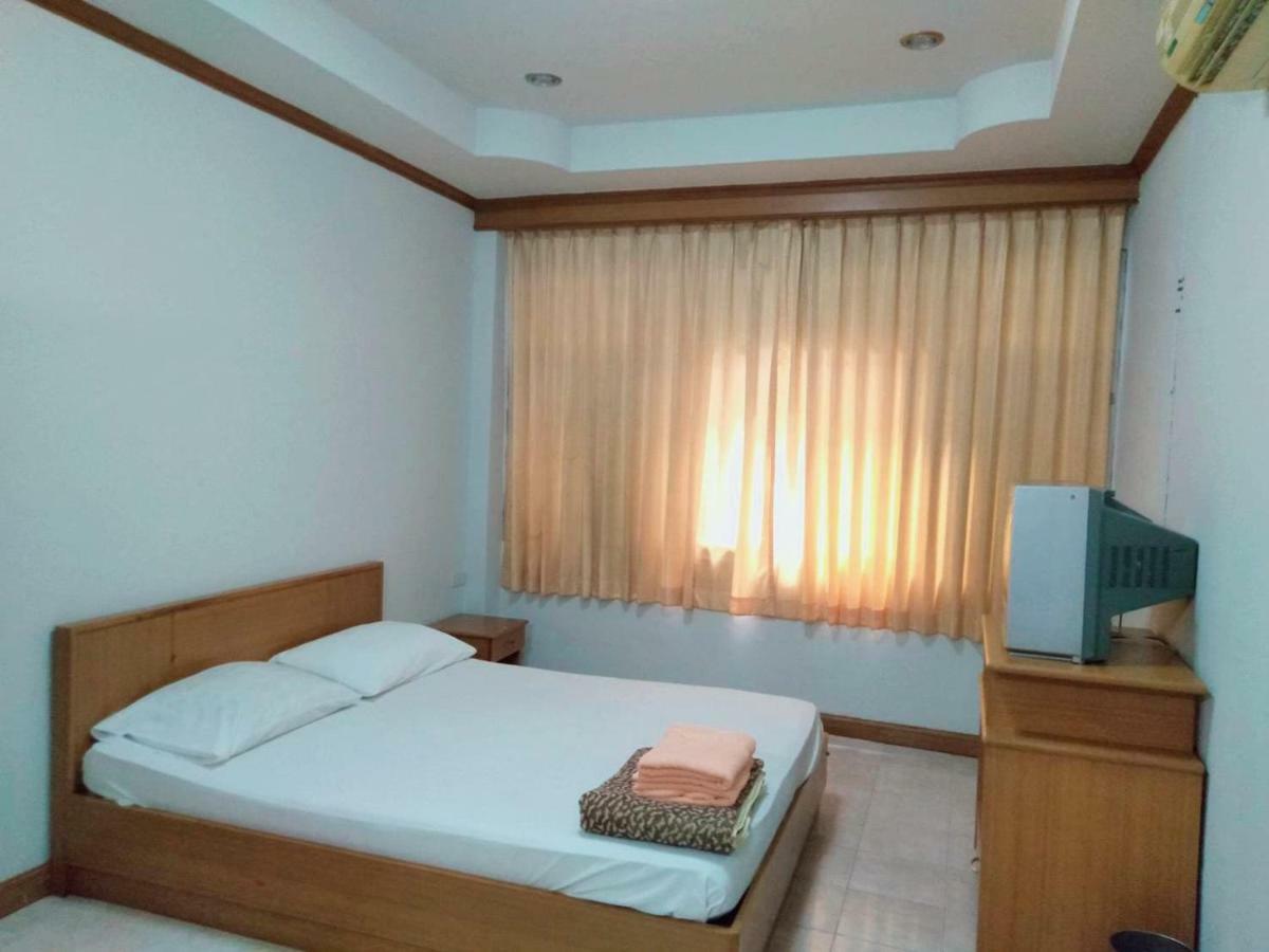 Cathay Guesthouse Hat Yai Bagian luar foto