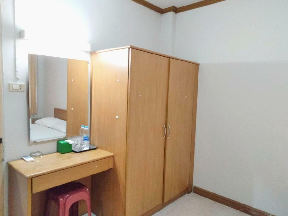 Cathay Guesthouse Hat Yai Bagian luar foto