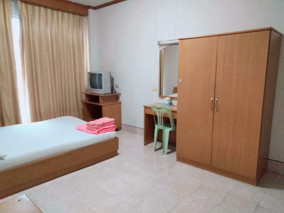 Cathay Guesthouse Hat Yai Bagian luar foto